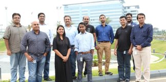 The NetApp Excellerator team with startups from the first cohort